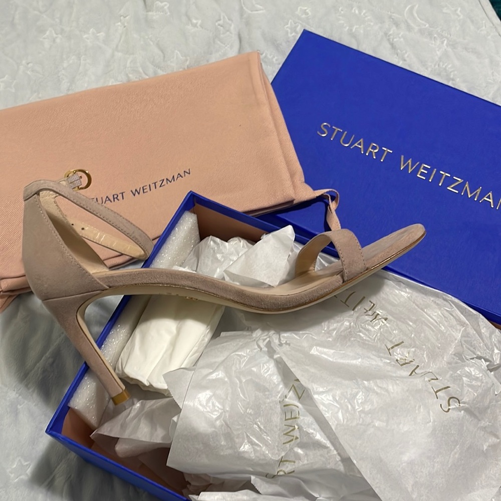 Stuart Weiztman Nunaked Straight in Nude suede. BNIB